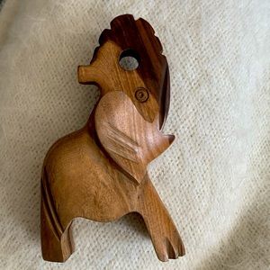 Elephant carved in wood. 11cm/6.5cm
